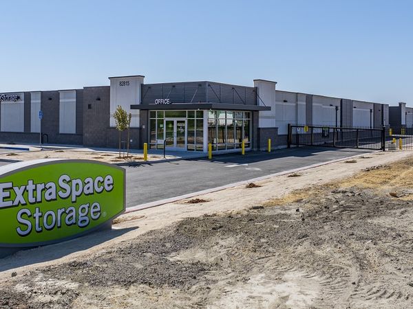 Extra Space Storage facility at 82815 Avenue 42 - Indio, CA