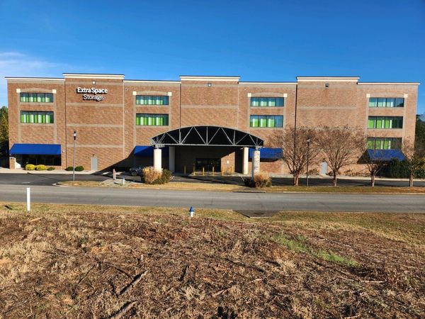 Extra Space Storage facility at 42 Sycamore Ln - Woodstock, GA