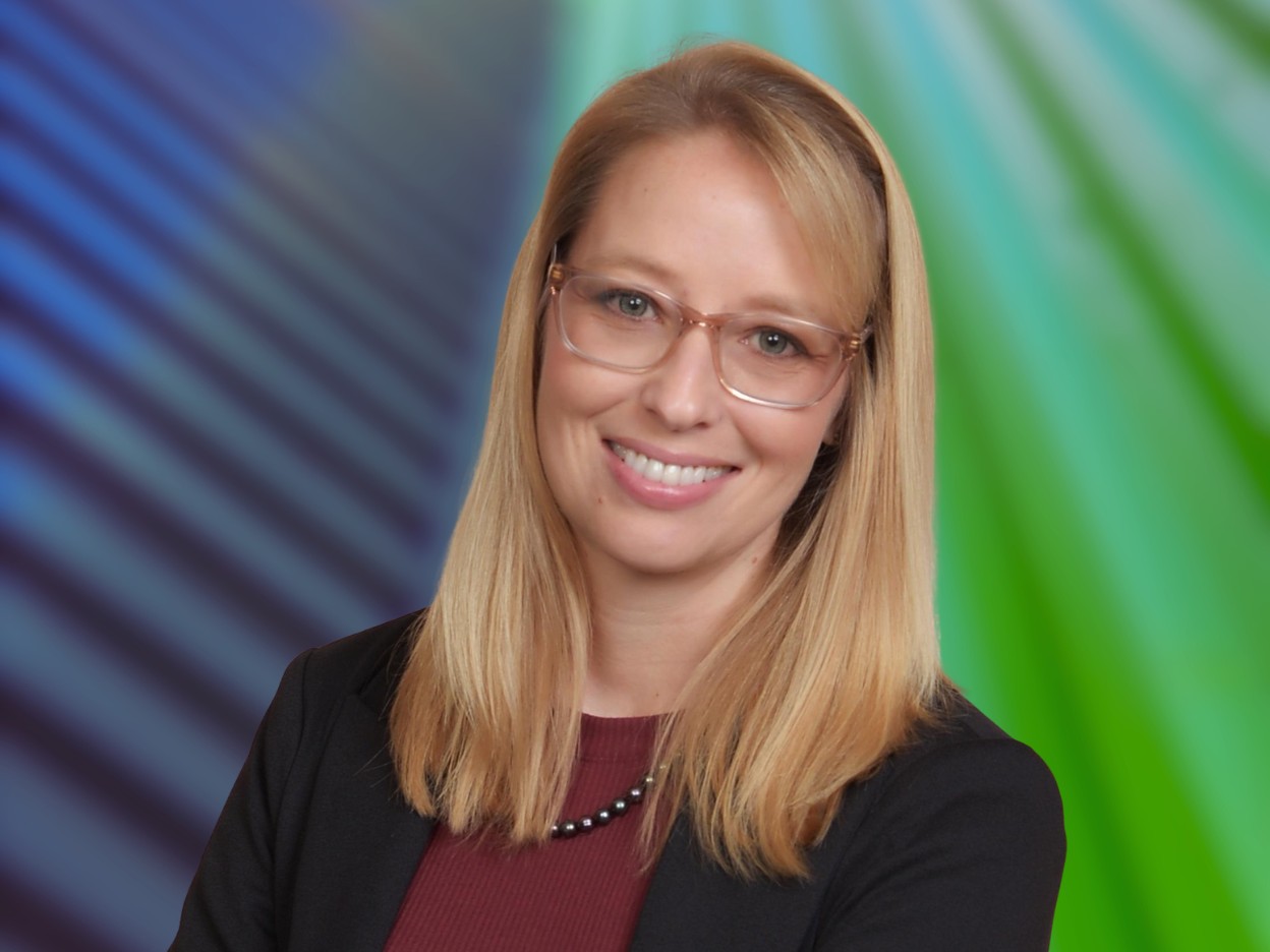 0089-00 insideEXR Erin Schlund