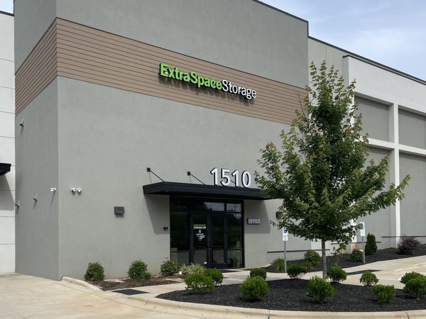 Extra Space Storage facility at 1510 Northside Dr - Statesville, NC