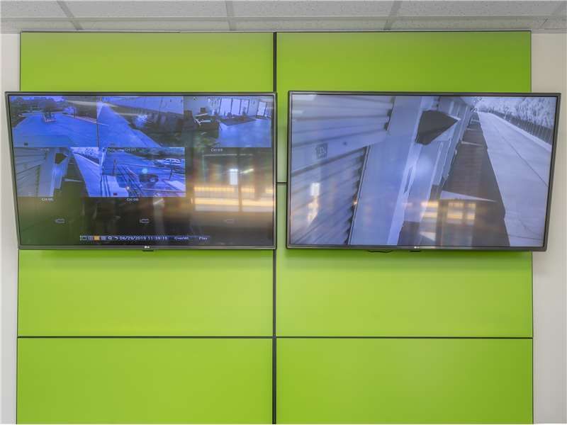 Extra Space Storage  250 Spring St in Herndon, VA