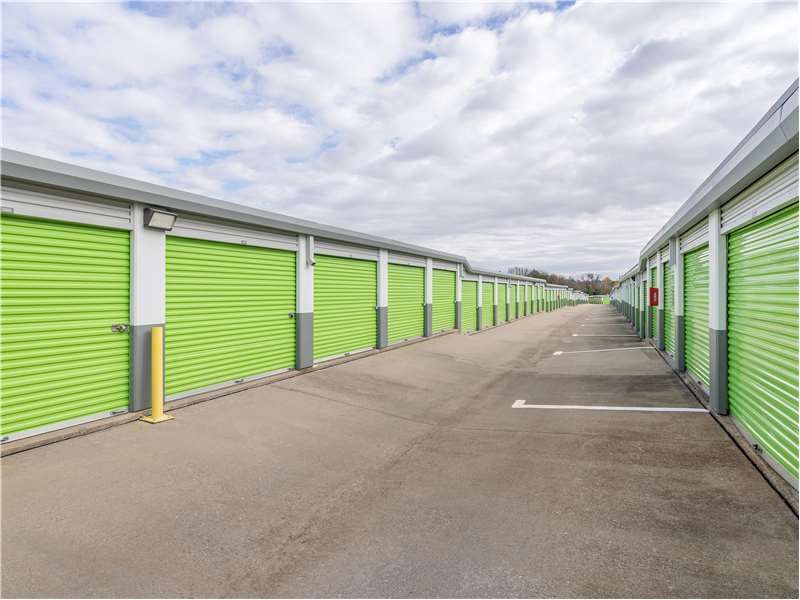 Extra Space Storage  17854 Preston Rd in Dallas, TX