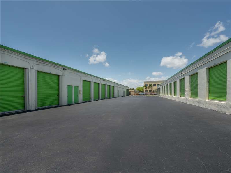 Extra Space Storage  1000 S Dixie Hwy E in Pompano Beach, FL