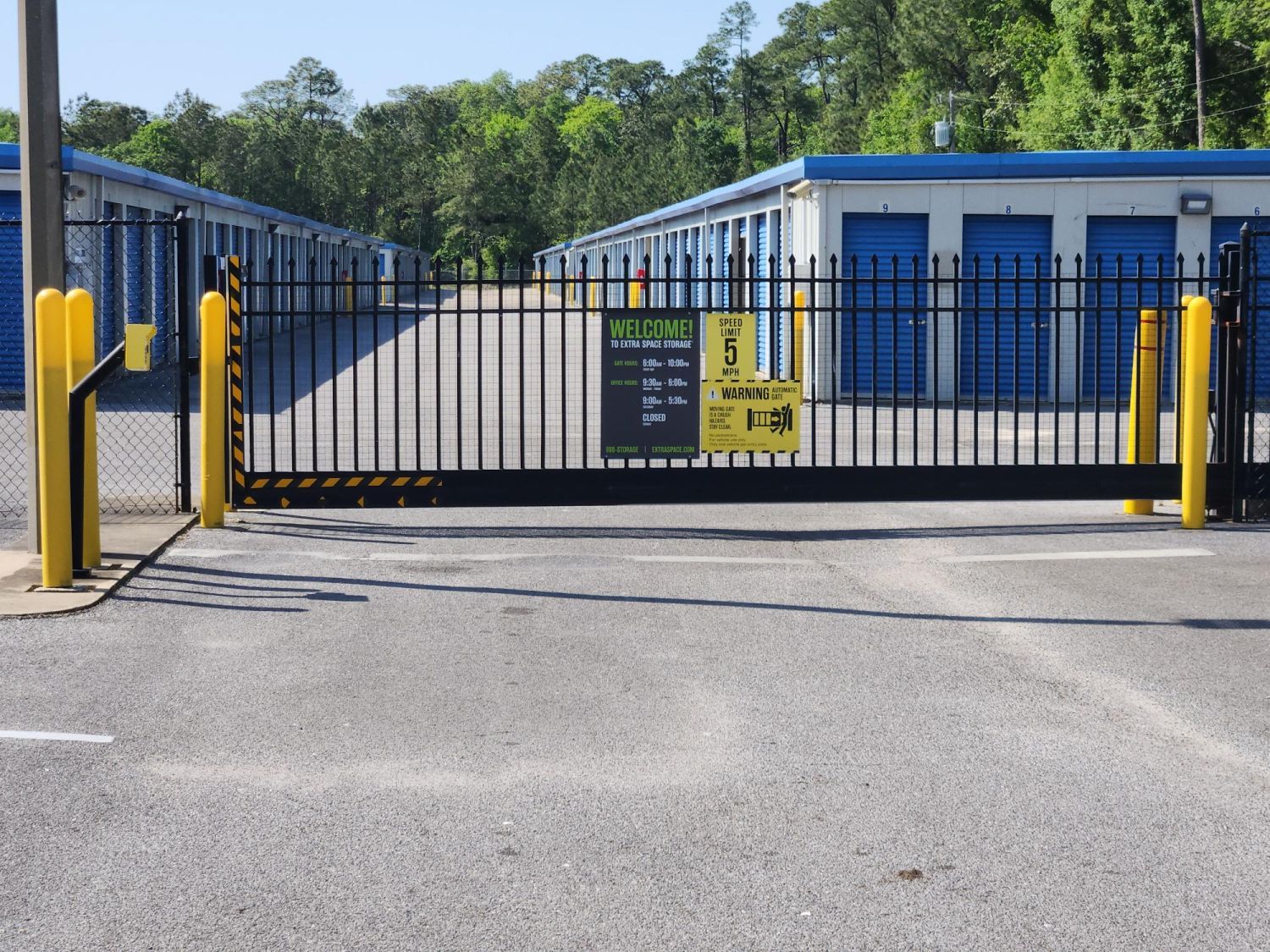 50×10 Parking Lot in Biloxi, MS 1932 Popps Ferry Rd Biloxi, Mississippi 2