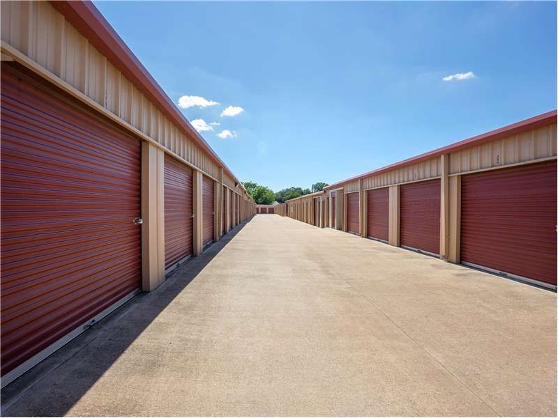 Extra Space Storage  7600 McCart Ave in Fort Worth, TX