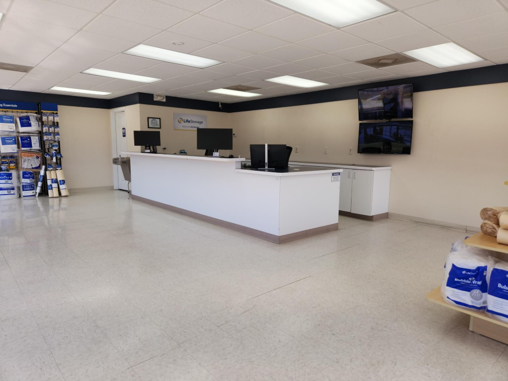 30×10 Garage in Gulfport, MS 13130 Highway 49 Gulfport, Mississippi 3