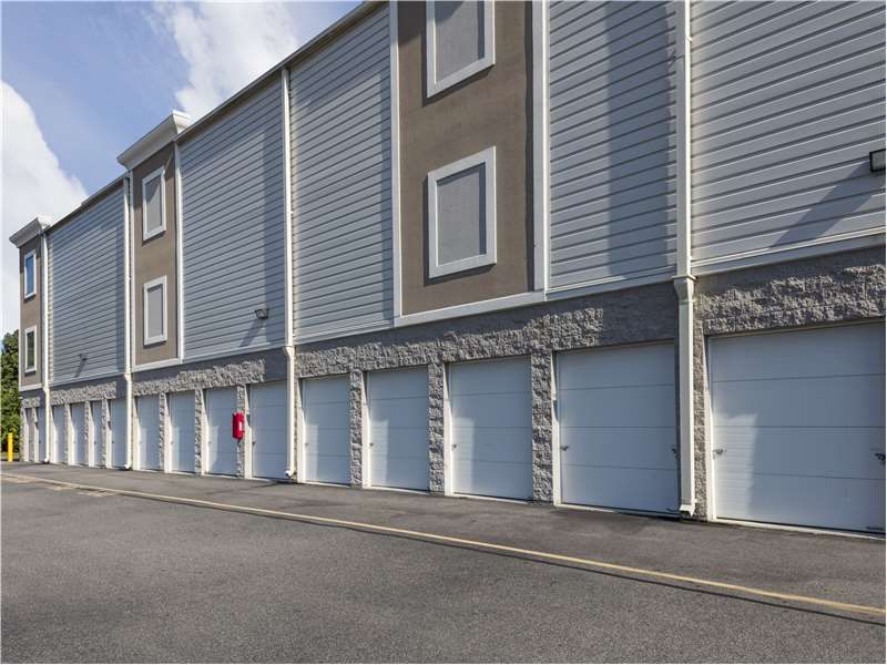 Extra Space Storage  200 Poplar Hill Rd in Chesapeake, VA