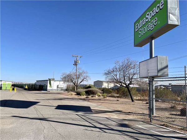 Extra Space Storage facility at 10520 Dyer St - El Paso, TX