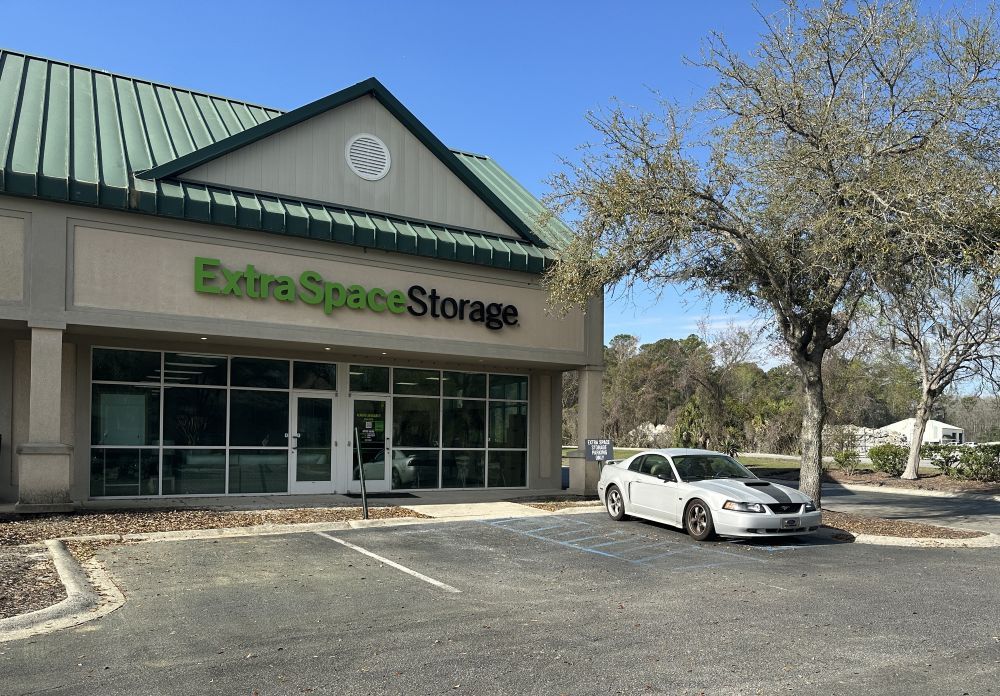 20×10 Self Storage Unit in Bluffton, SC 19 Sheridan Park Cir Bluffton, South Carolina