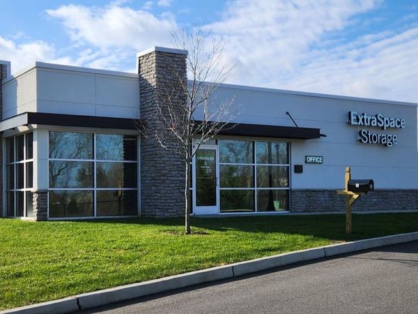 Extra Space Storage facility at 80 Gibson Pl - Freehold, NJ