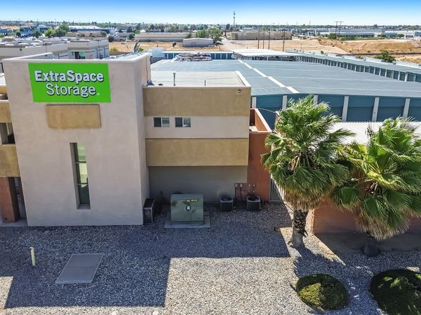 Extra Space Storage facility at 12250 Ridgecrest Rd - Victorville, CA