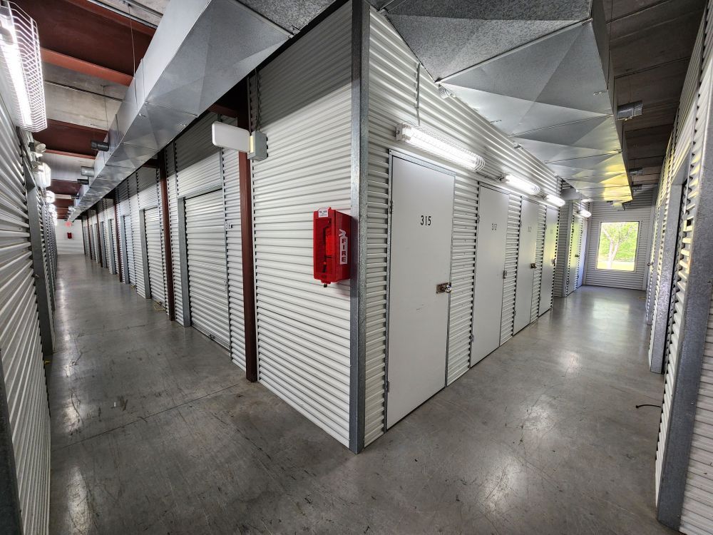 Extra Space Storage  7835 W Sam Houston Pkwy N in Houston, TX