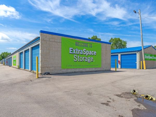 Extra Space Storage facility at 4611 W National Rd - Richmond, IN
