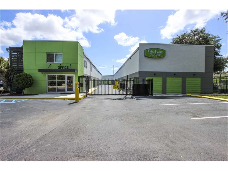 Extra Space Storage  2048 S State Road 7 in Fort Lauderdale, FL
