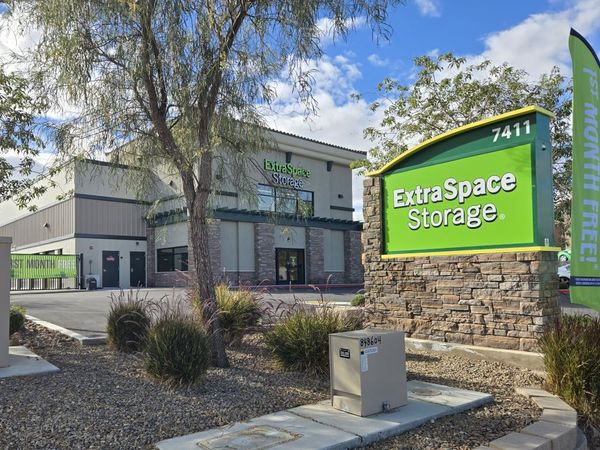 Extra Space Storage facility at 7411 W Charleston Blvd - Las Vegas, NV