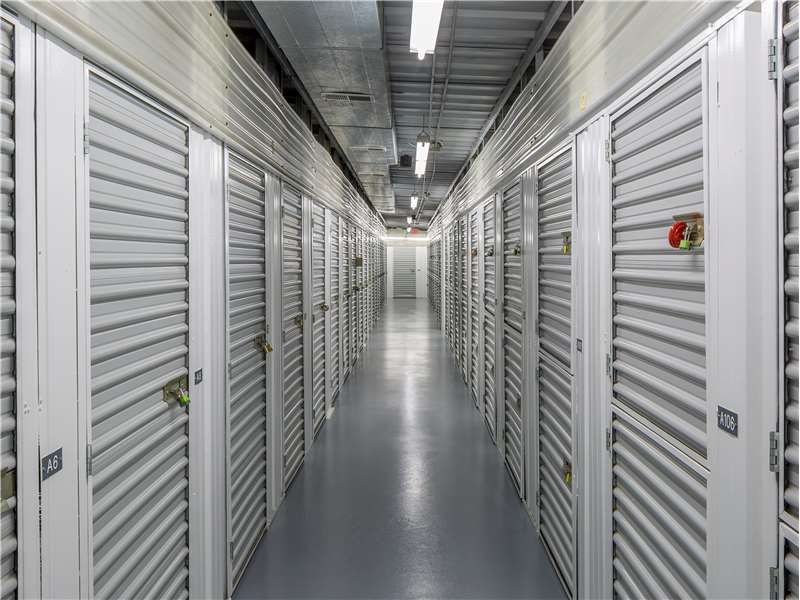 Extra Space Storage  11511 Allen Rd in Taylor, MI