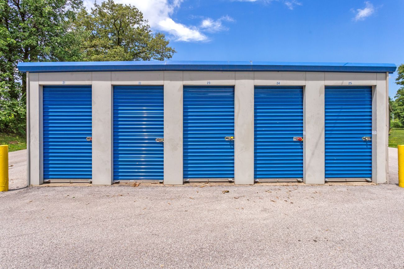 10×20 Garage in Oakland City, IN 1205 W Morton St Oakland City, Indiana 2