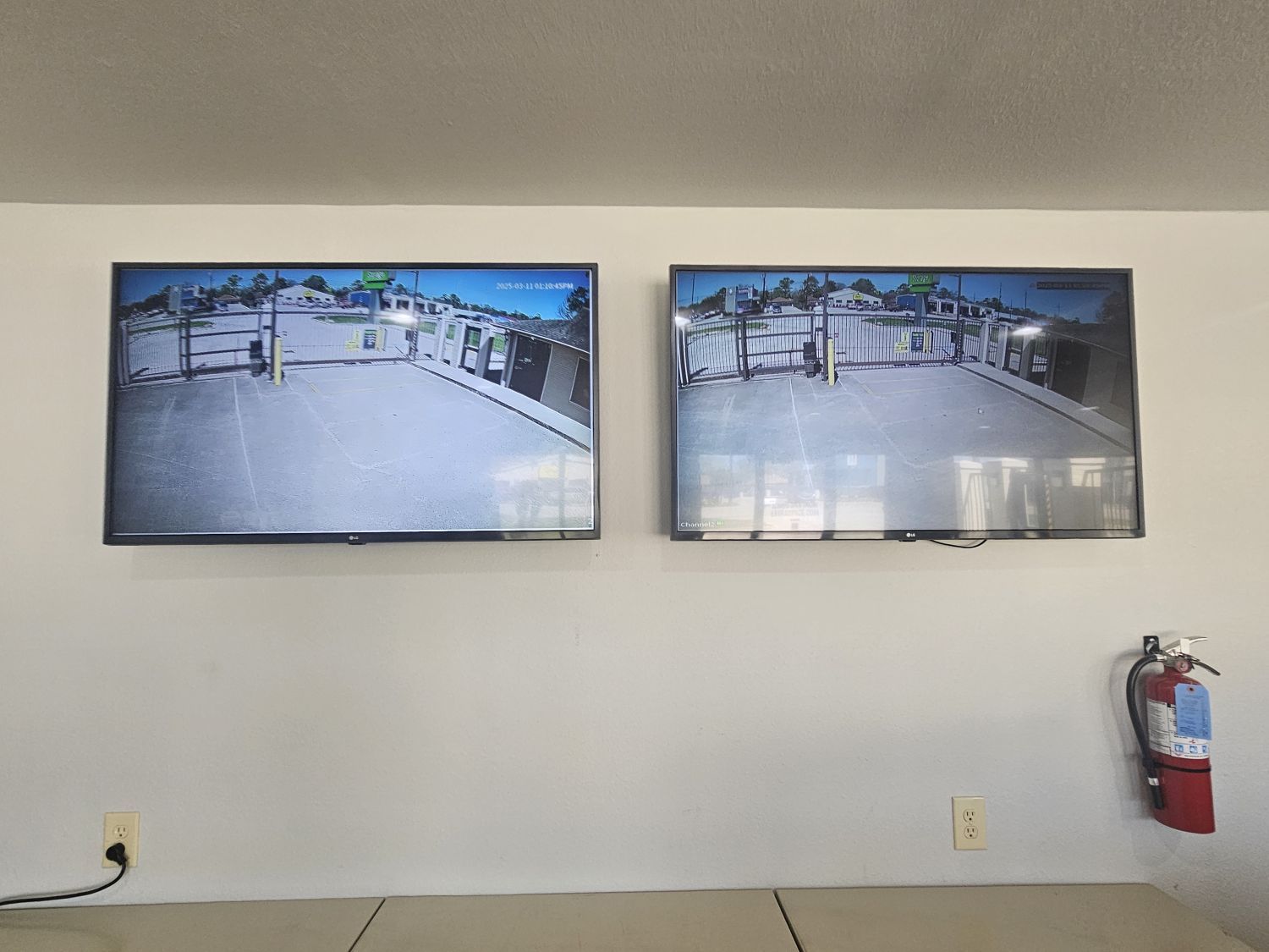 Extra Space Storage  6911 Louetta Rd in Spring, TX