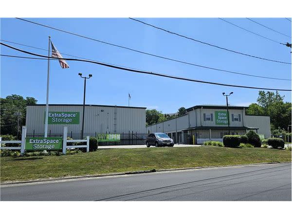 Cheap Storage Units in Kingston, MA (from $23) | Extra Space Storage