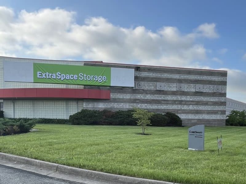 Storage Units in Cincinnati, OH at 11750 Commons Dr | Extra Space Storage