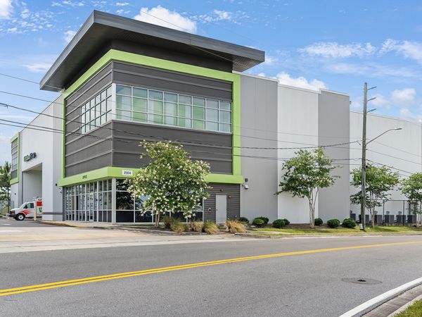 Extra Space Storage facility at 2004 Edison Ave - Jacksonville, FL