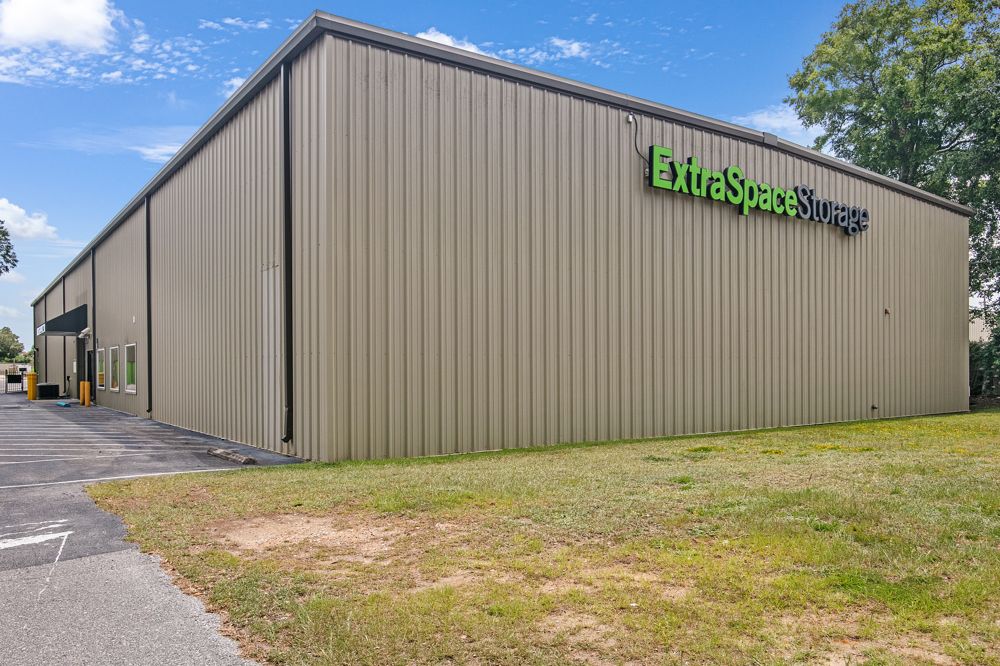 20×10 Parking Lot in Pensacola, FL 2807 W Michigan Ave Pensacola, Florida