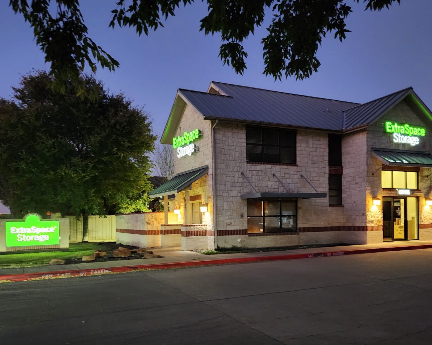 Extra Space Storage  550 N Custer Rd in McKinney, TX