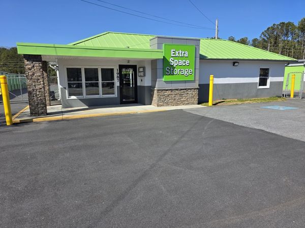 Extra Space Storage facility at 1987 Canton Rd - Marietta, GA