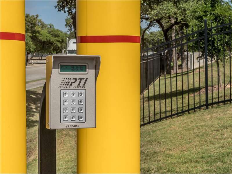 20×10 Self Storage Unit in San Antonio, TX 15322 San Pedro Ave San Antonio, Texas 2