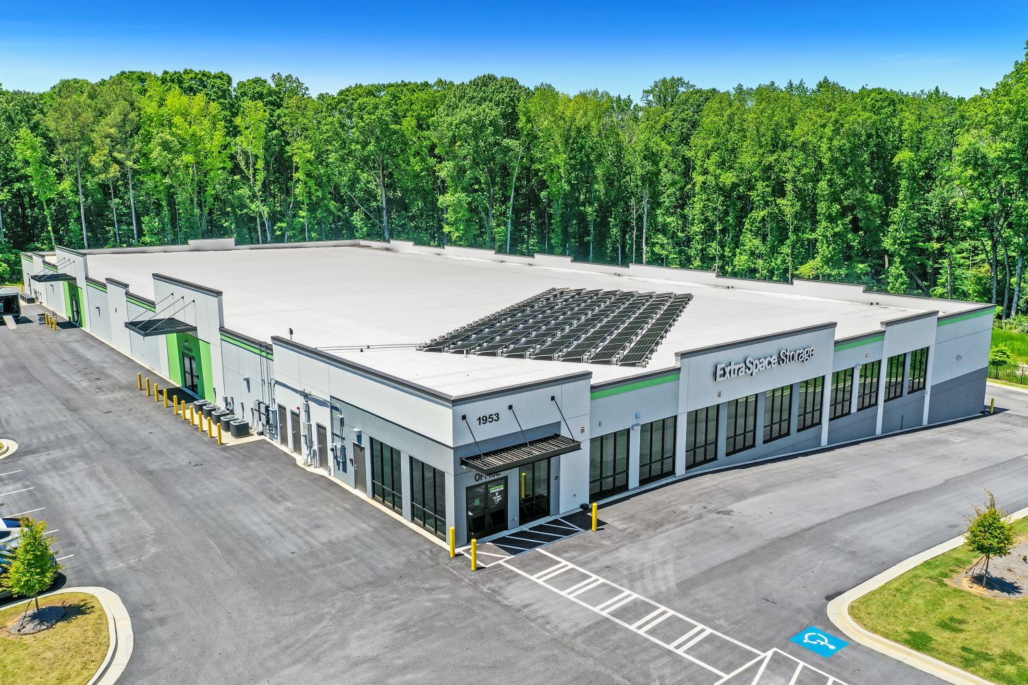 Extra Space Storage  1953 Iris Dr SE in Conyers, GA