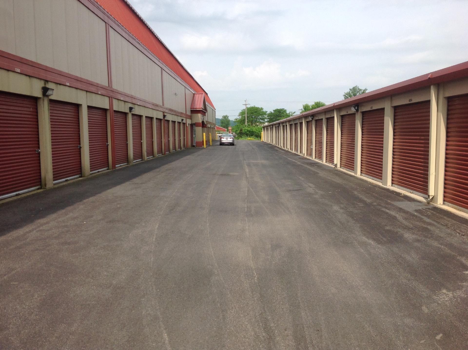 Extra Space Storage  104 Bennett Rd in Camillus, NY