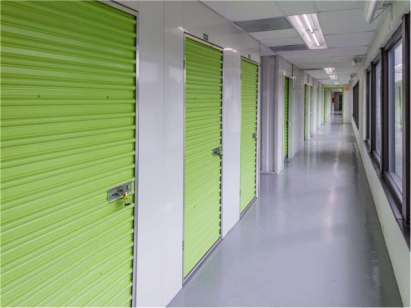 Extra Space Storage  6102 Freds Oak Rd in Burke, VA