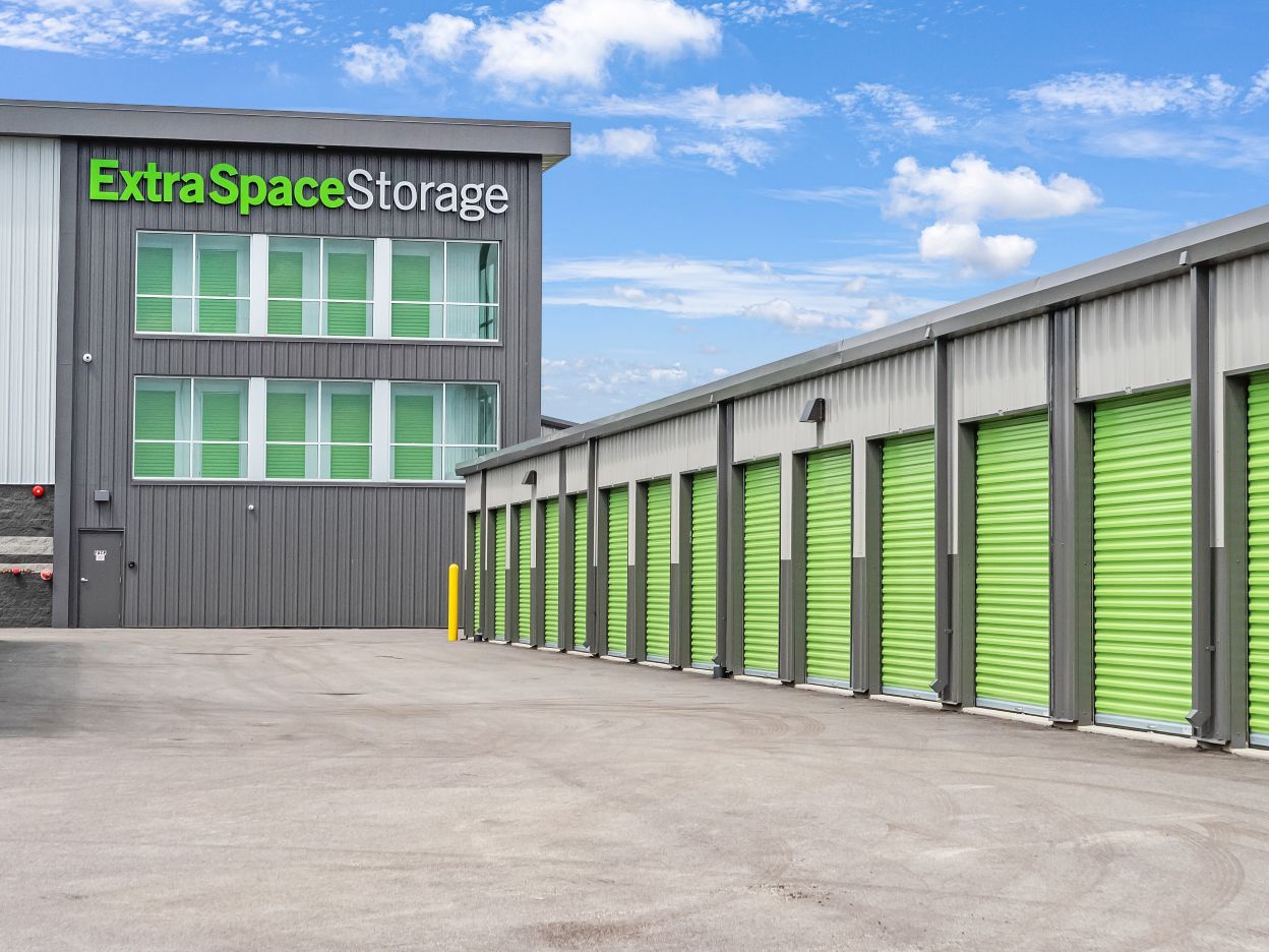 Inside Extra Space Storage blog image