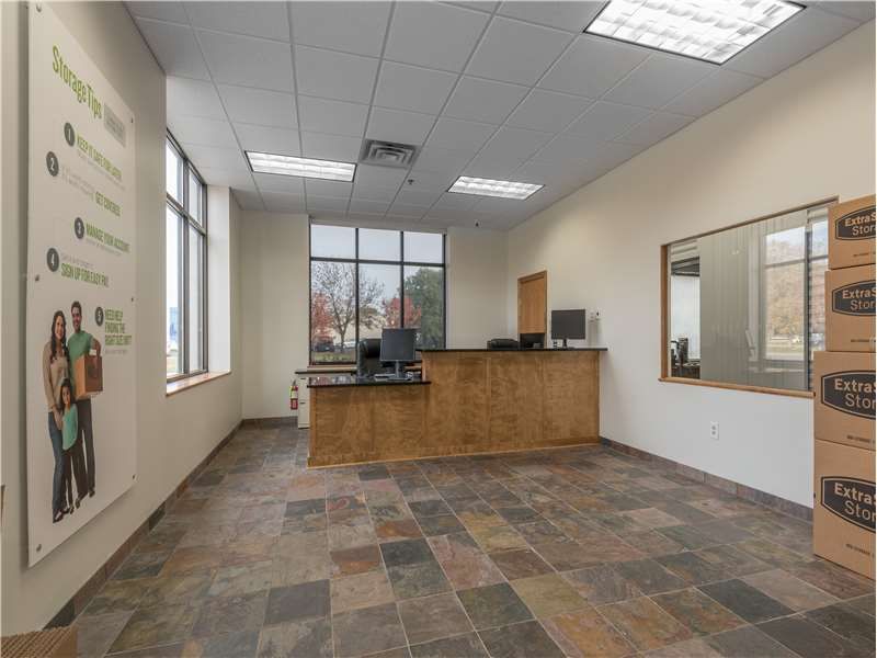 Extra Space Storage  5305 Parkdale Dr in Minneapolis, MN