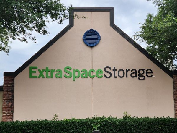 Extra Space Storage facility at 5720 Milton St - Dallas, TX