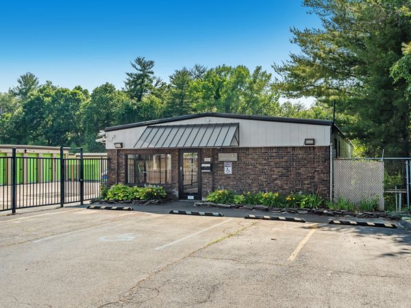 Extra Space Storage facility at 269 Oakwood Dr - Glastonbury, CT
