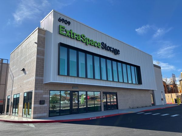 Extra Space Storage facility at 6909 W Charleston Blvd - Las Vegas, NV