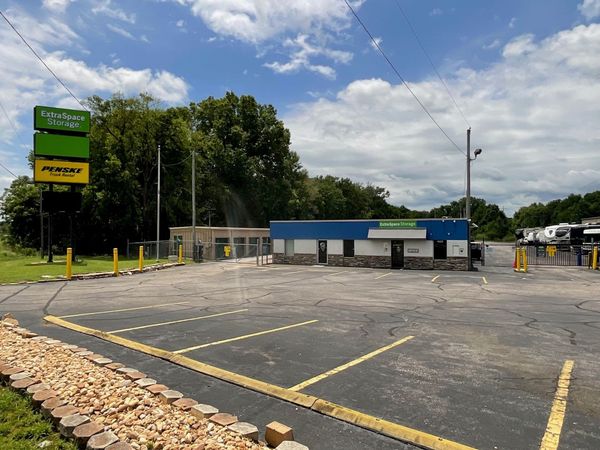 Extra Space Storage facility at 4220 Troy Hwy - Montgomery, AL