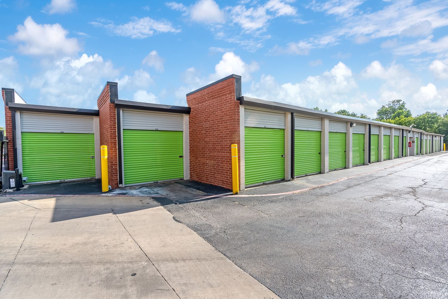 Extra Space Storage  4320 Little Rd in Arlington, TX