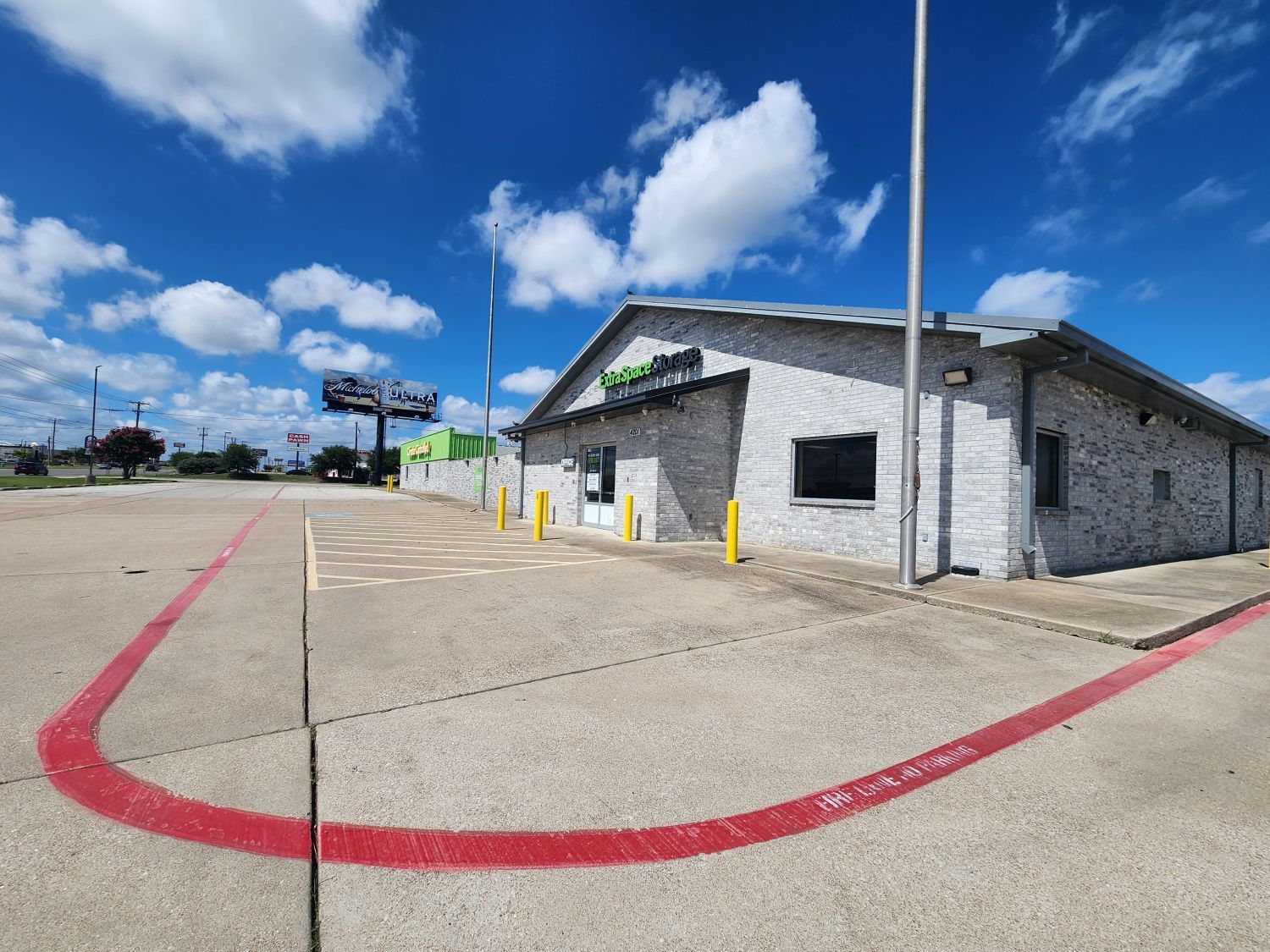 Extra Space Storage  4201 Clear Creek Rd in Killeen, TX