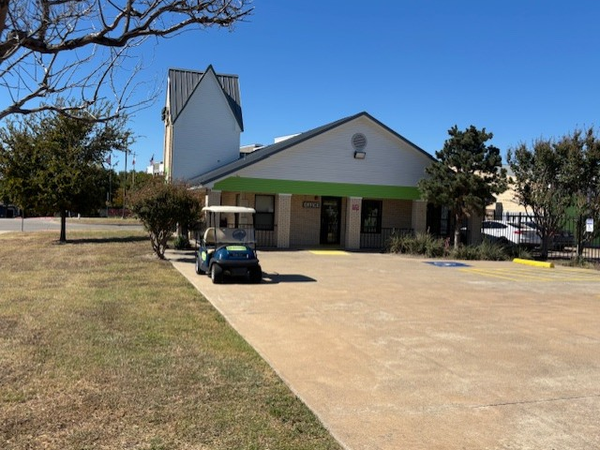 Extra Space Storage facility at 908 Allen Central Dr - Allen, TX