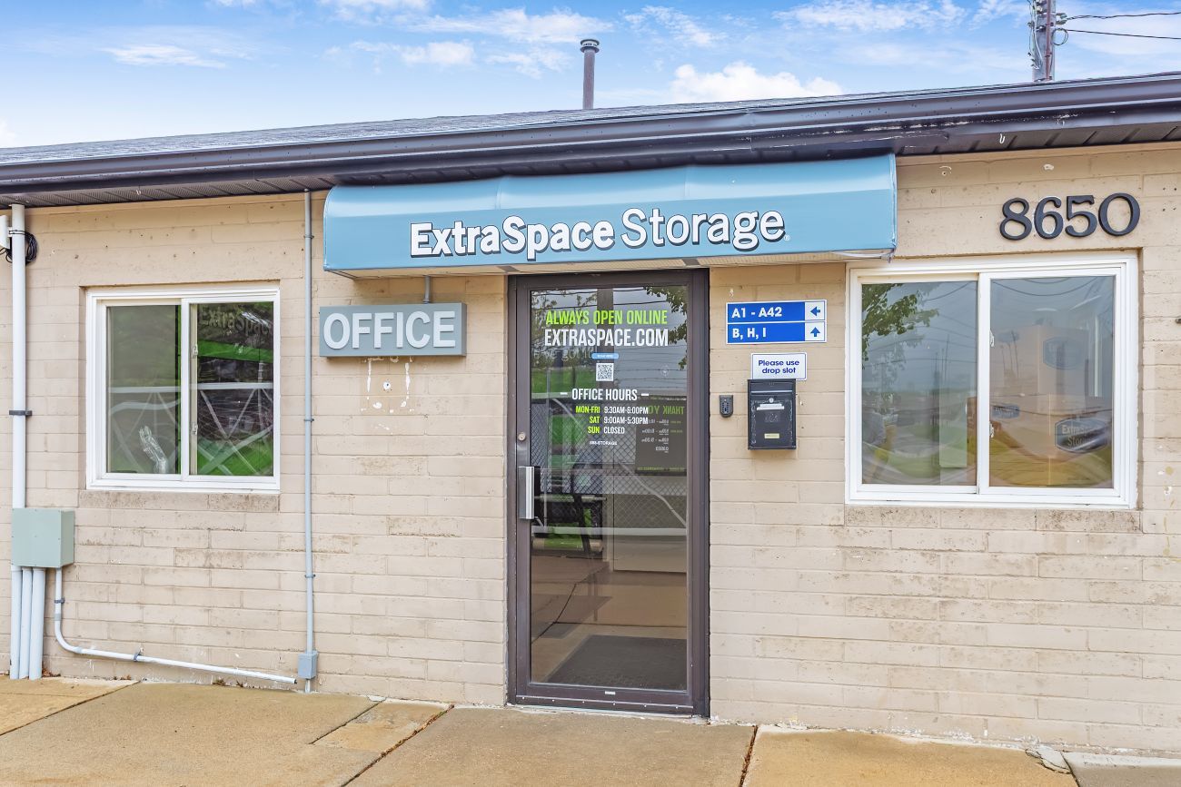 Extra Space Storage in Mentor, OH 8650 East Ave