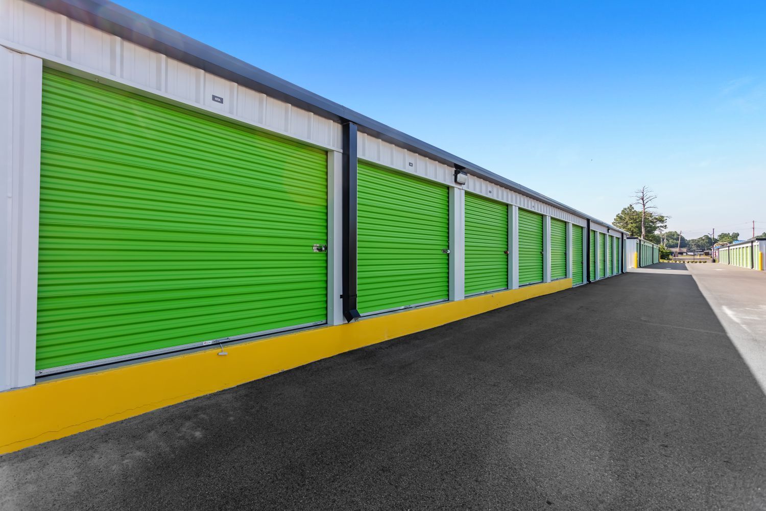 Extra Space Storage  4600 Millbranch Rd in Memphis, TN