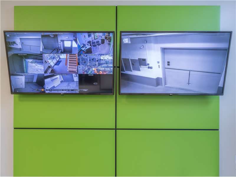 Extra Space Storage  190 Willow St in Waltham, MA