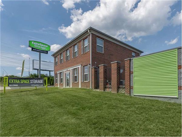 Extra Space Storage facility at 5910 Moravia Rd - Baltimore, MD