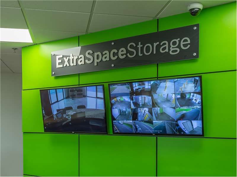 Extra Space Storage  4245 Carmichael Rd in Montgomery, AL