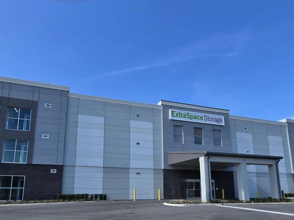 Extra Space Storage facility at 910 Citrus Grove Rd - Minneola, FL