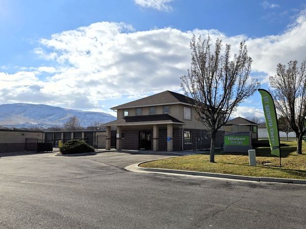 Extra Space Storage facility at 5183 W 13400 S - Riverton, UT