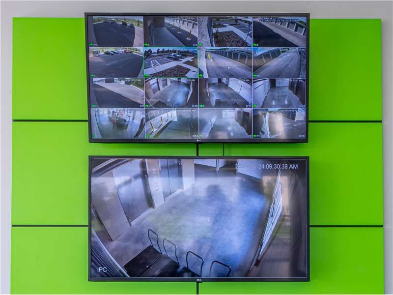 Extra Space Storage  6174 S Goldenrod Rd in Orlando, FL