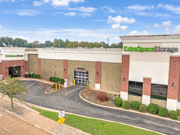 Extra Space Storage facility at 4175 Chippewa St - St Louis, MO